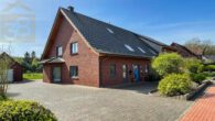 Hausansicht - Zweifamilienhaus mit Schwimmbad, 3 Garagen und großem Grundstück – ideal für Pferdeliebhaber!