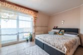 Schlafzimmer - Moderne 4-Zimmer-Wohnung mit Balkon in Nordsteimke! Meine Wohnung = Mein Partner!