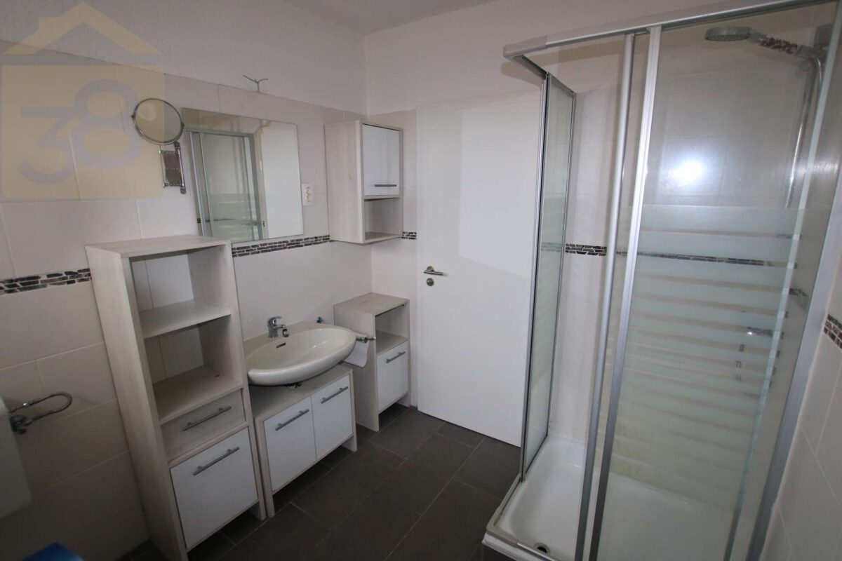 Wohnung 2 EG Badezimmer
