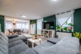 Wohnzimmer - Einfamilienhaus mit Einliegerwohnung und großem Entwicklungspotenzial! Mein Haus = Mein Partner!