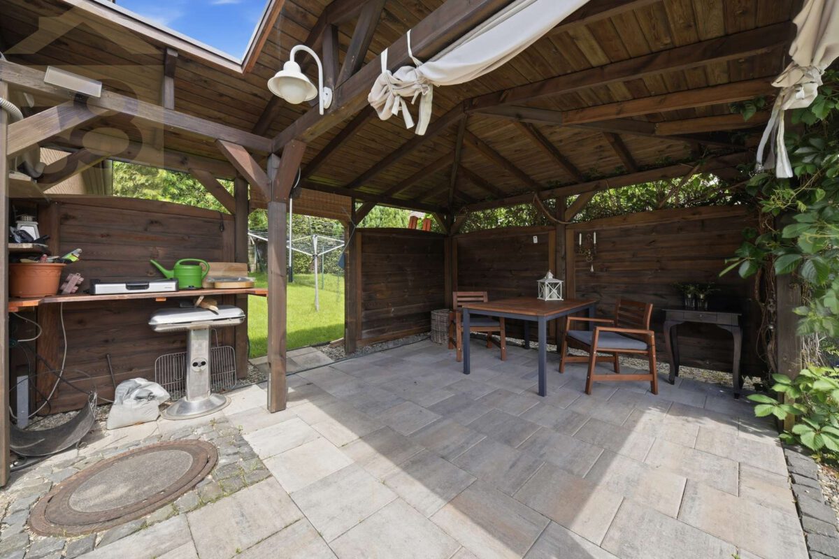 Überdachte Terrasse
