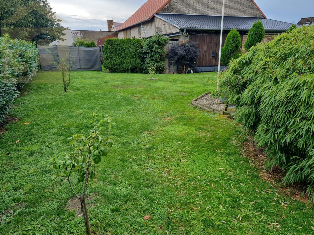 Grundstück