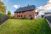 Hausansicht - Renovierungsbedürftiges Zweifamilienhaus mit 1.130 m² Eigentumsgrundstück in Sickte! Meine Immobilie