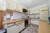 Küche - Modernisiertes Zweifamilienhaus mit großem Garten, Sauna und Garagen! Meine Immobilie=Mein Partner!