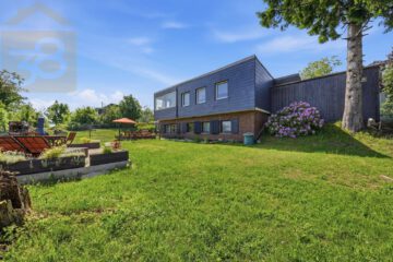 Modernisiertes Zweifamilienhaus mit großem Garten, Sauna und Garagen! Meine Immobilie=Mein Partner!, 37444 Braunlage, Zweifamilienhaus