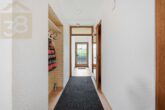 Flur - Modernisiertes Zweifamilienhaus mit großem Garten, Sauna und Garagen! Meine Immobilie=Mein Partner!