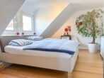 Schlafzimmer OG - Charmante Doppelhaushälfte mit Kamin, Terrasse und Garten in Vorsfelde!