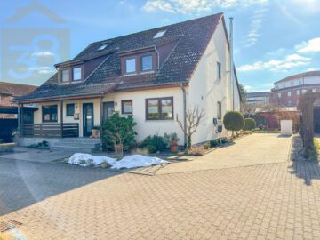 Charmante Doppelhaushälfte mit Kamin, Terrasse und Garten in Vorsfelde!, 38448 Wolfsburg, Doppelhaushälfte