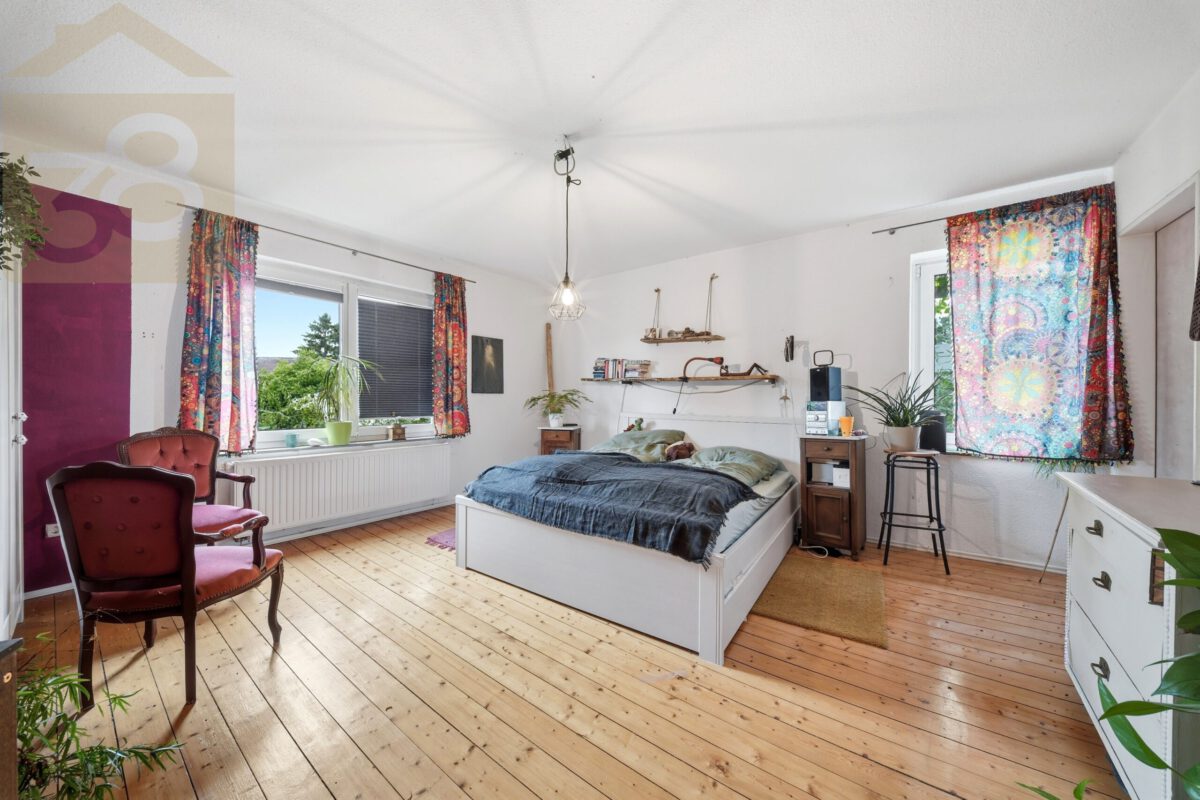Schlafzimmer OG