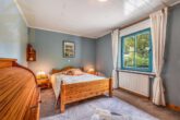 Schlafzimmer - Modernes Einfamilienhaus mit Schwimmbad,Sauna & Nebengelass bei Brome!Meine Immobilie = Mein Makler!