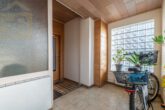 Eingangsbereich - Gepflegtes Zweifamilienhaus mit Garten und Doppelcarport in Knesebeck! Mein Haus = Mein Partner!