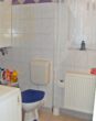 Badezimmer - 14 vermietete Wohneinheiten bei Bad Helmstedt als Kapitalanlage! Mein Haus = Mein Makler!