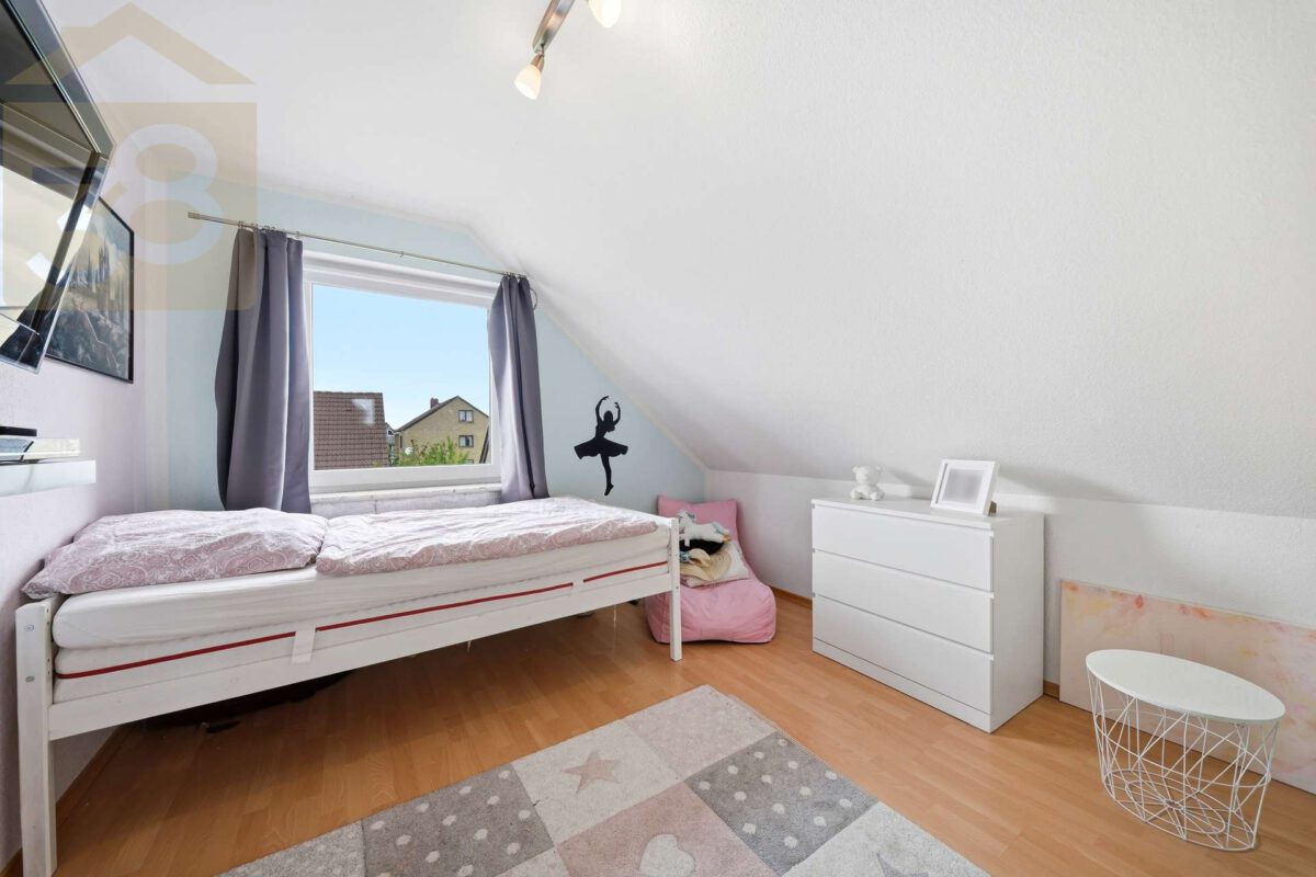 Schlafzimmer DG