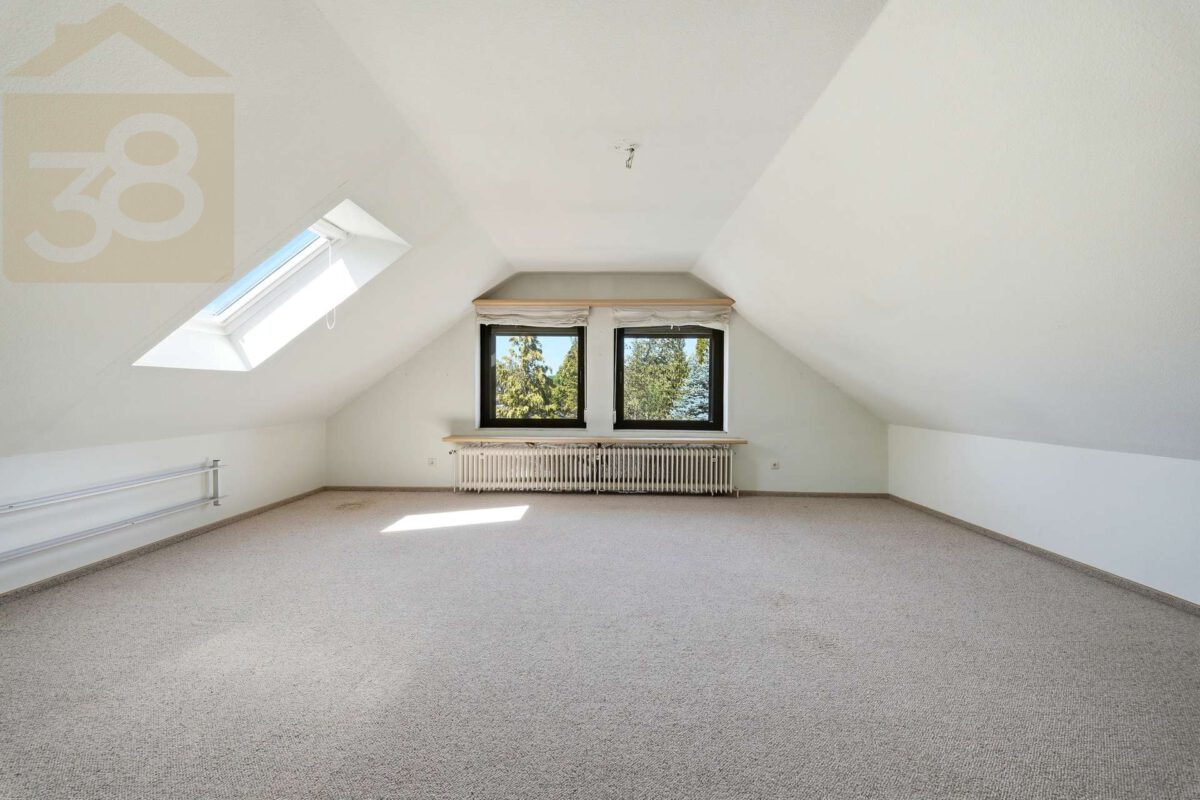 Schlafzimmer DG